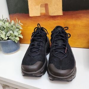 NWT- Nike Unisex Air Max Flyknit Venture Black  Size 7.5 (US 7.…